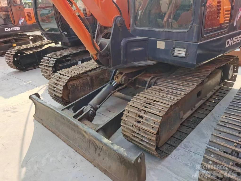 Doosan DH55 Bagri goseničarji