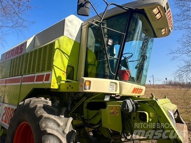 CLAAS Mega 208 Kombajni