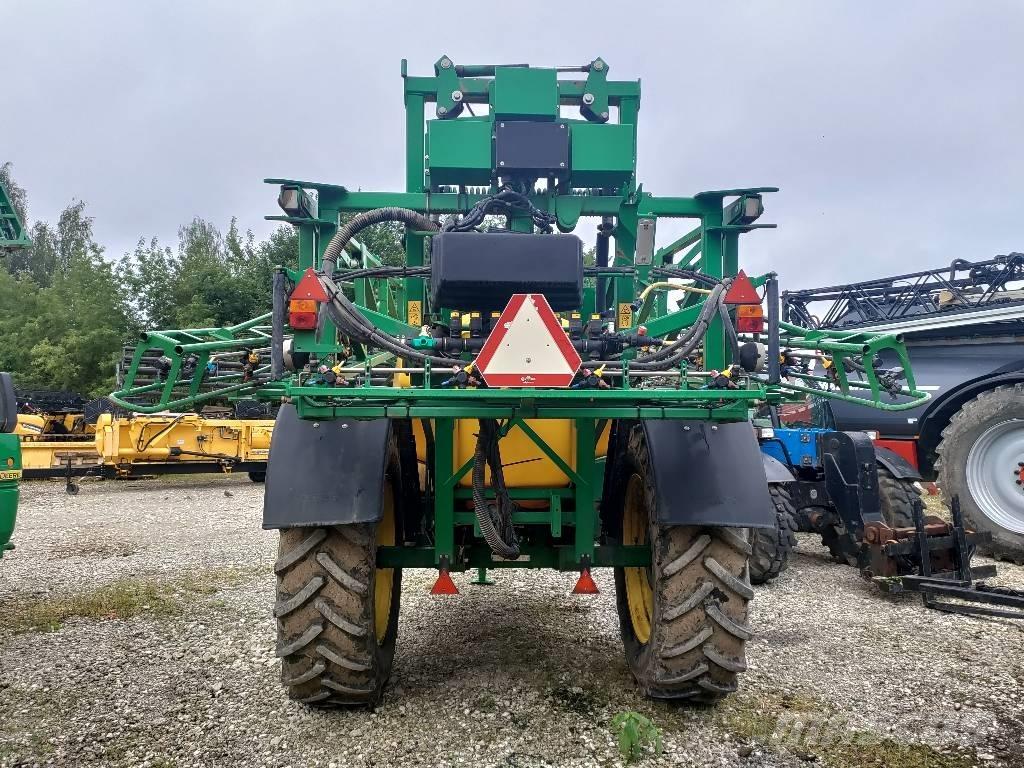 John Deere 740 i Vlečne škropilnice
