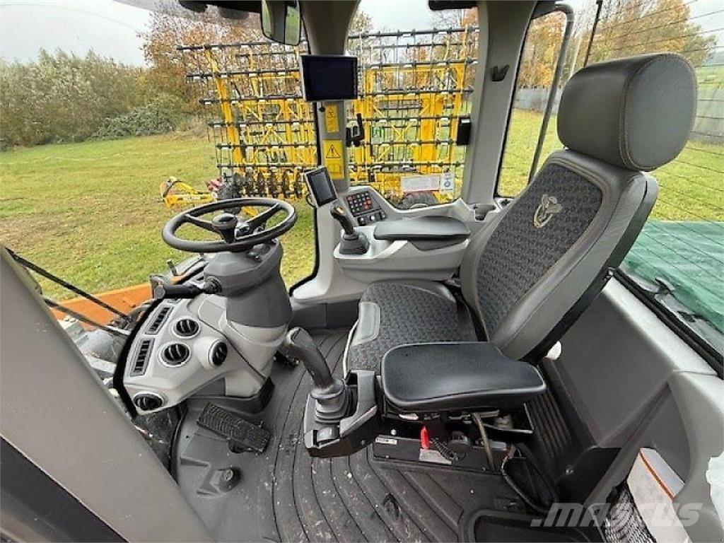 Case IH 921G Kolesni nakladalci