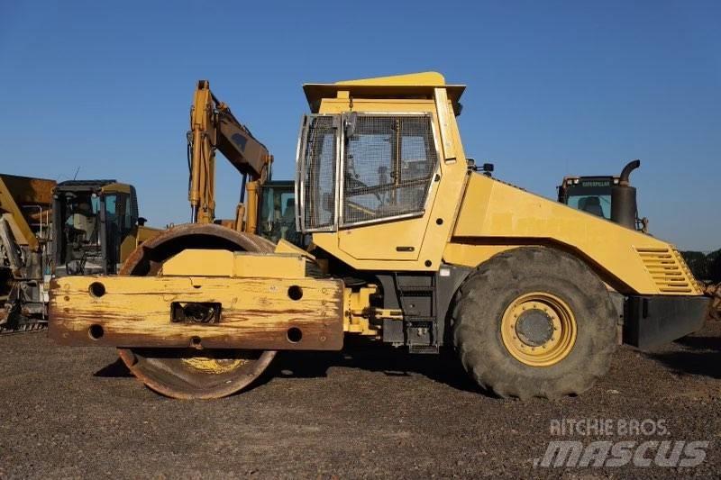 Bomag BW 225 D-3 Dvojni valjarji