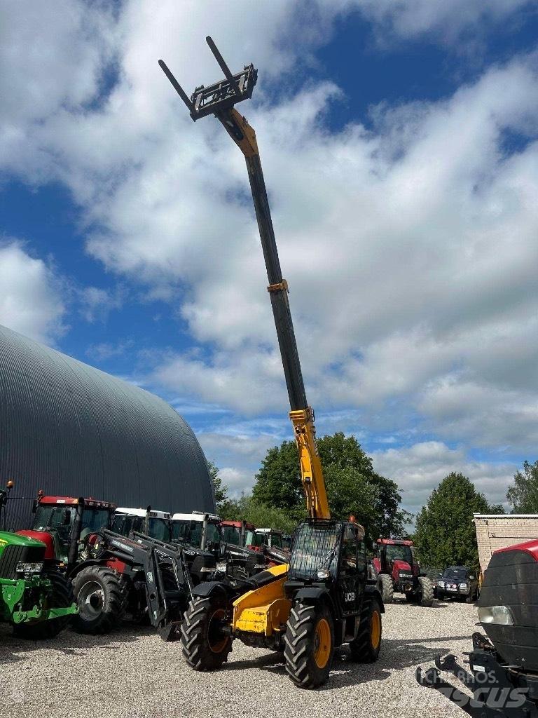 JCB 535-95 Kmetijski teleskopski nakladalci
