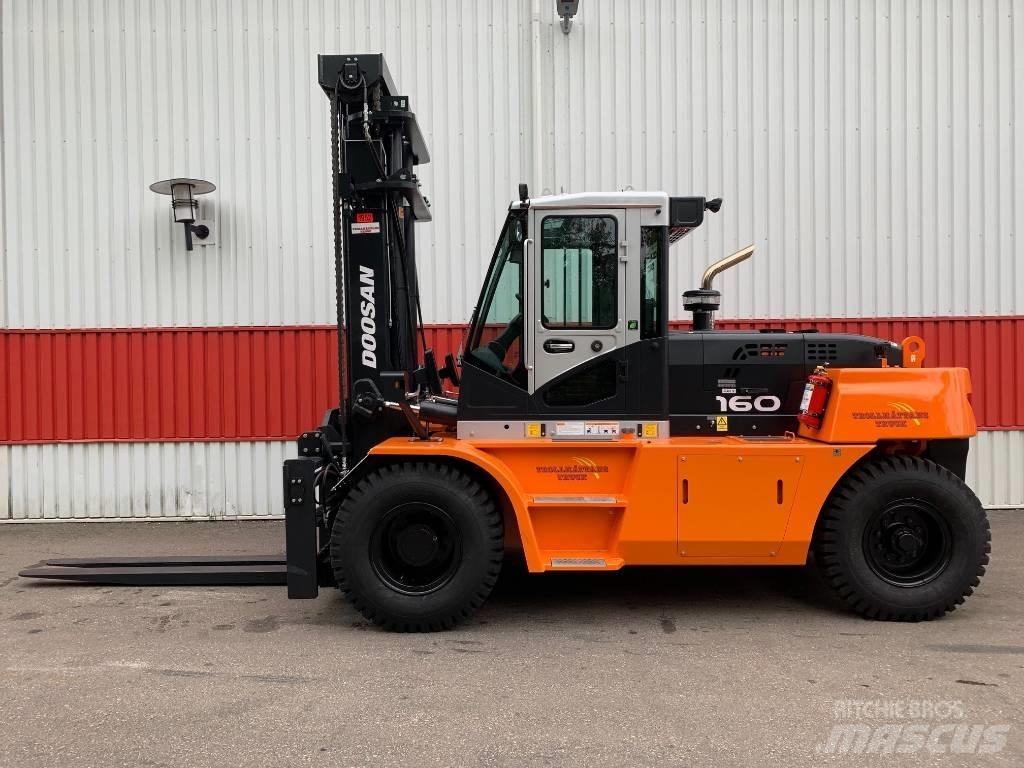 Doosan D160S-7 Dizelski viličarji
