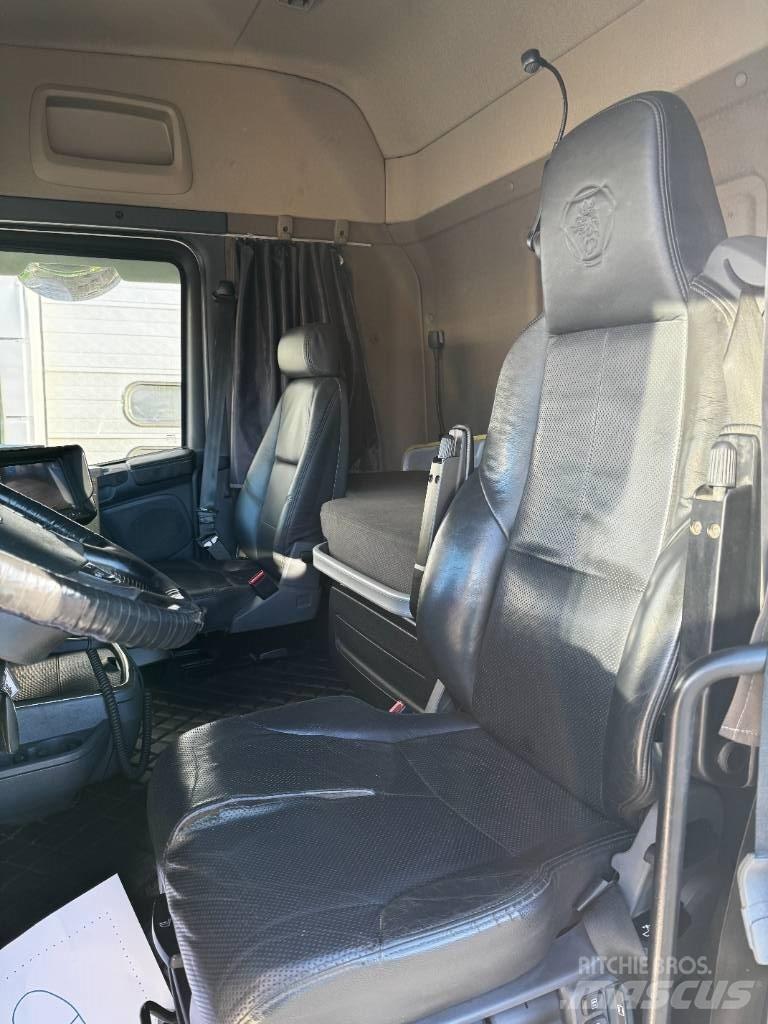 Scania R520LB8x4*4 Kiper tovornjaki