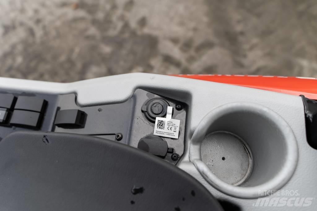 Manitou MLA 3-25H Mini nakladalci