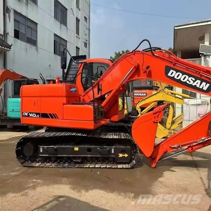 Doosan DX150 Bagri goseničarji