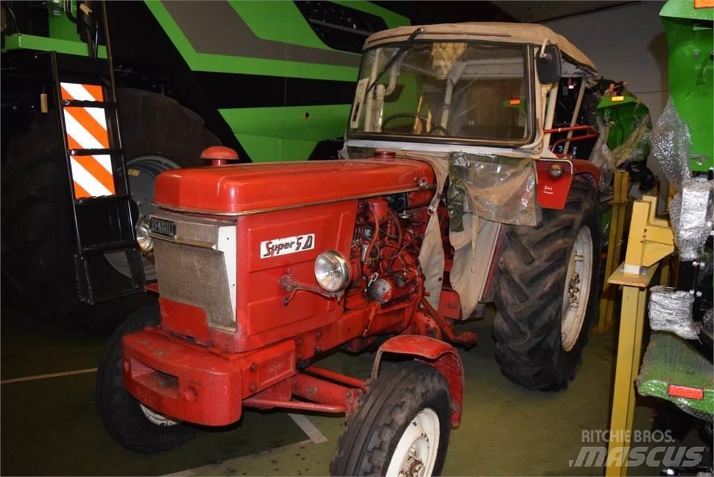 Renault Super 5D Traktorji