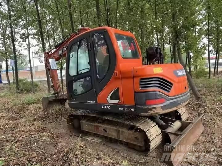 Doosan DX75 Bagri goseničarji