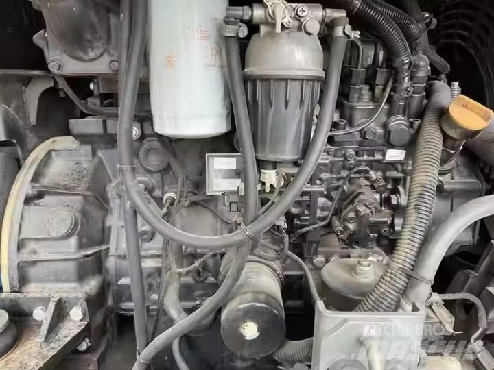 Doosan DX75 Bagri goseničarji
