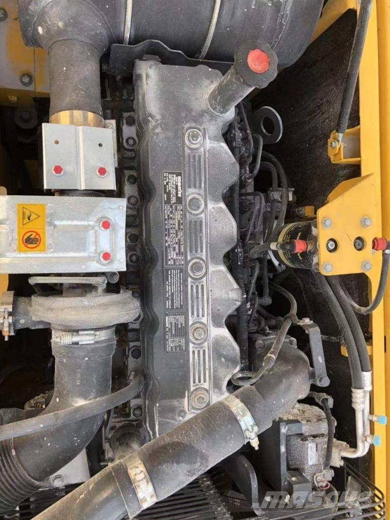 Komatsu 200-8 Bagri goseničarji