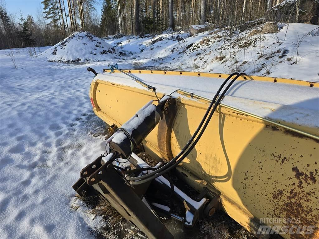 Rote 320 alueaura Snežne deske in plugi