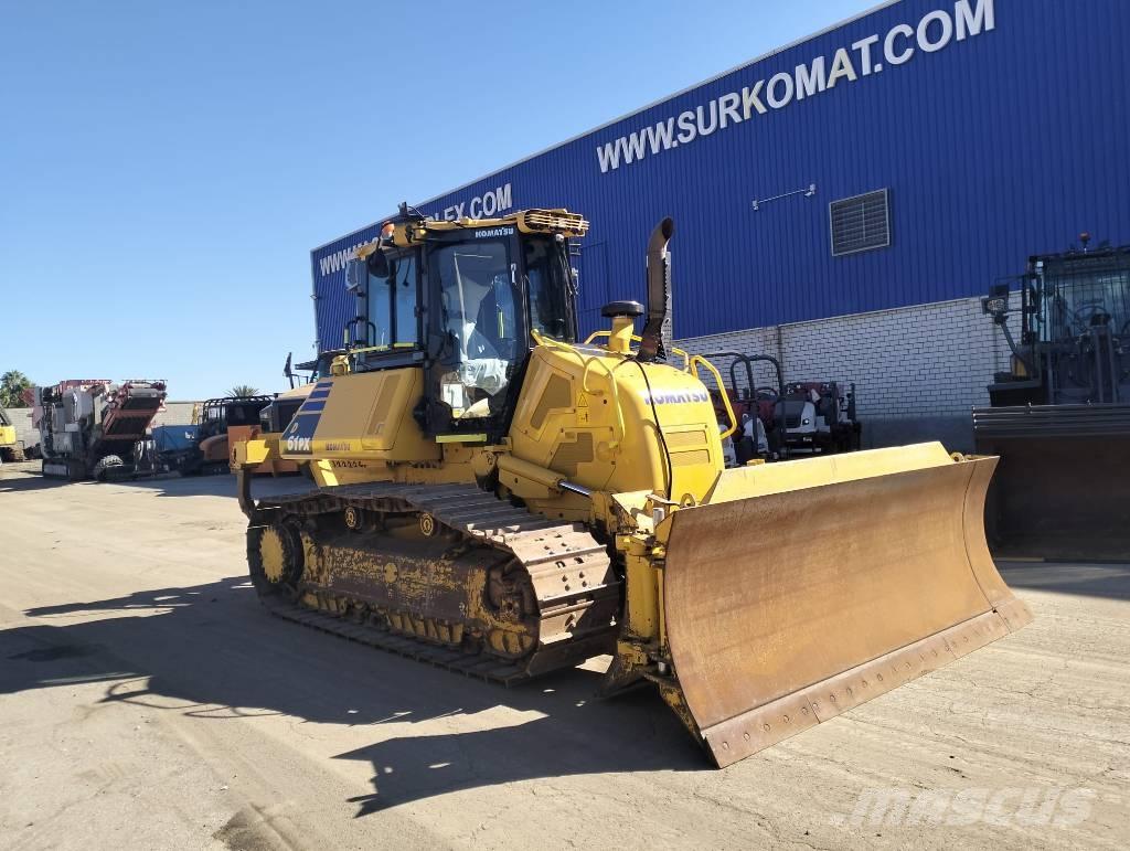 Komatsu D61PX-24EO Buldožerji goseničarji