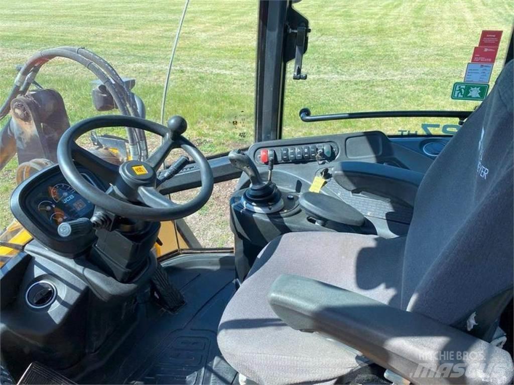 JCB 427 HT AGRI Kolesni nakladalci