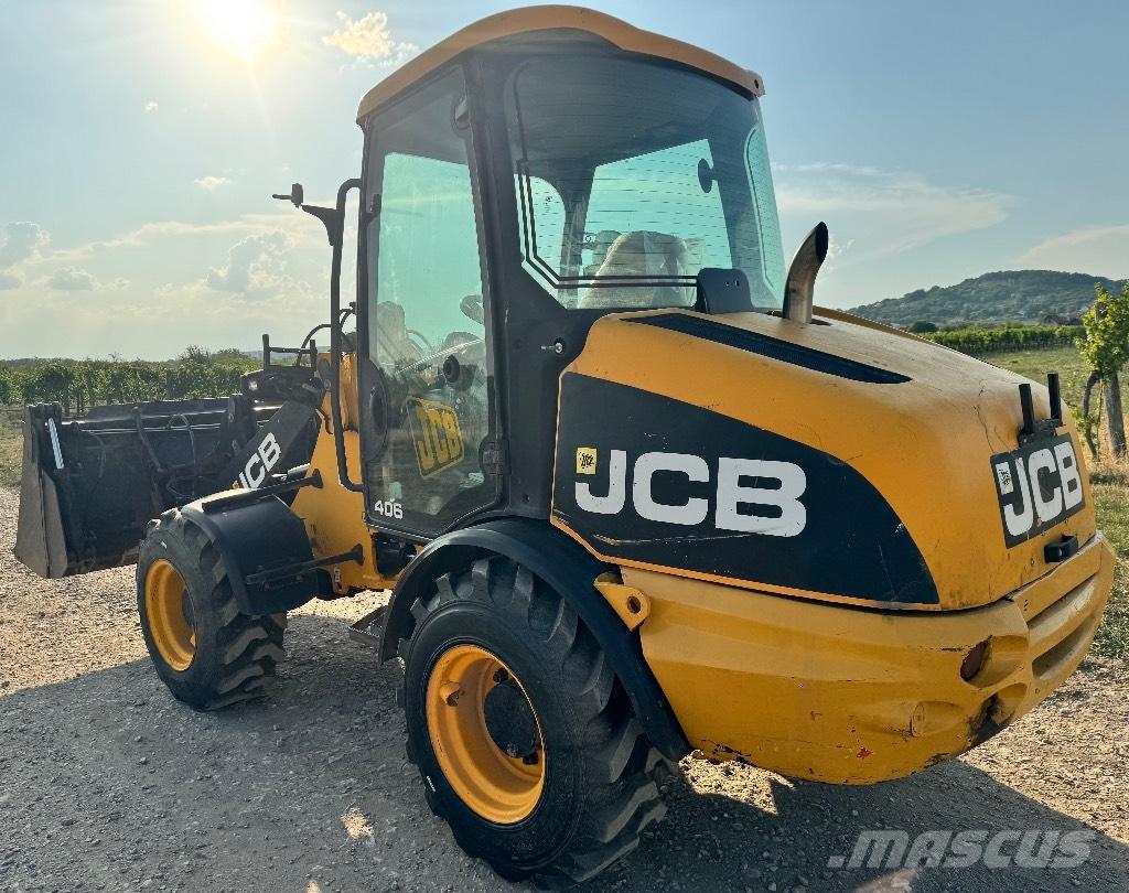 JCB 406 Kolesni nakladalci
