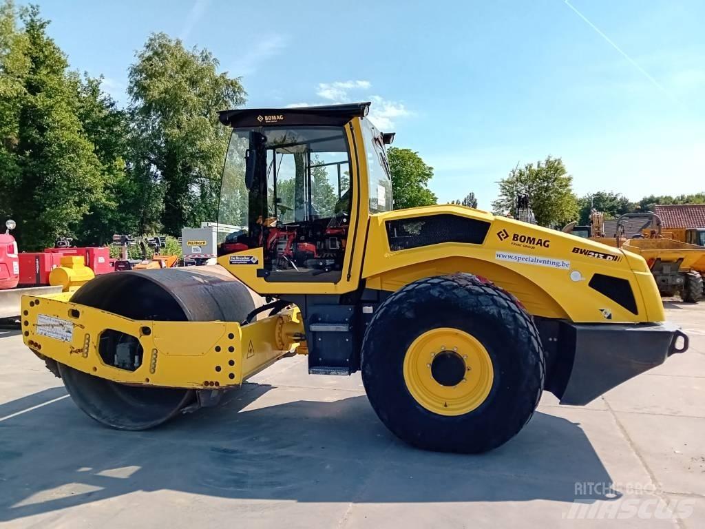 Bomag BW 213 D-5 Kompaktorji tal