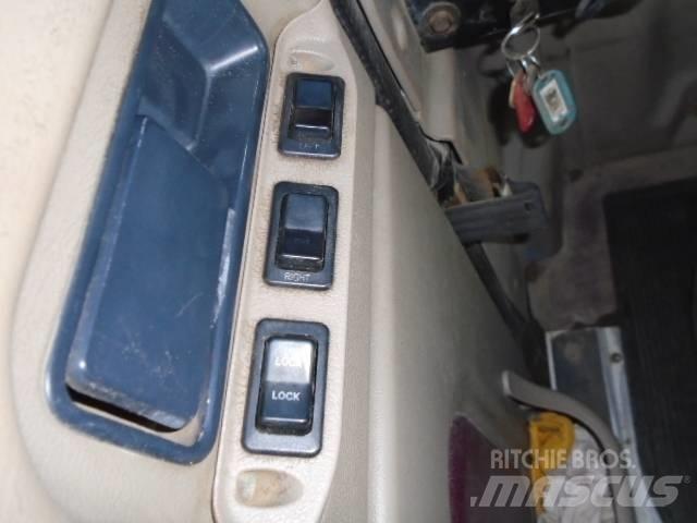 International 9200 i Kiper tovornjaki