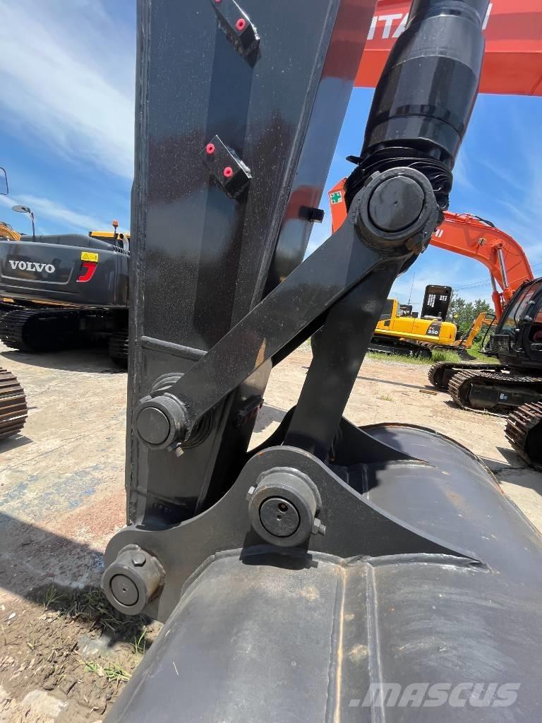 Volvo EC 140 Bagri goseničarji