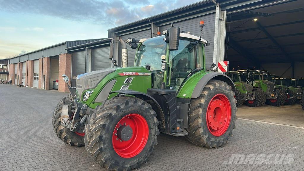 Fendt 724 VARIO Traktorji