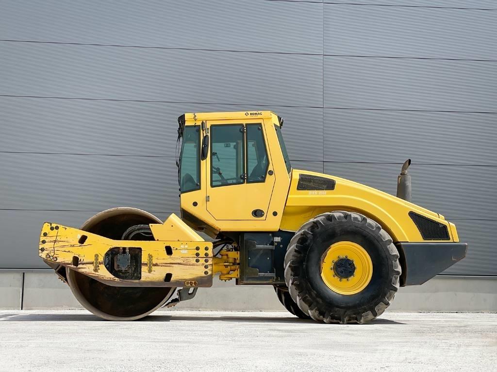 Bomag BW 213 DH-4 Enojni valjarji