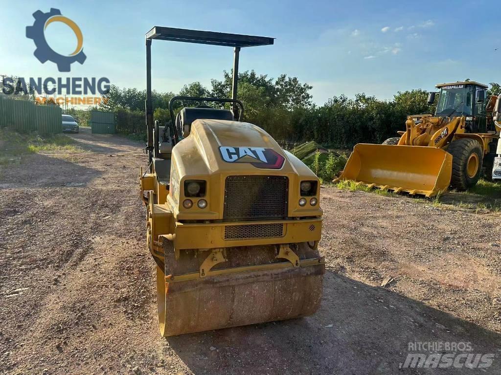 CAT CB24B Dvojni valjarji