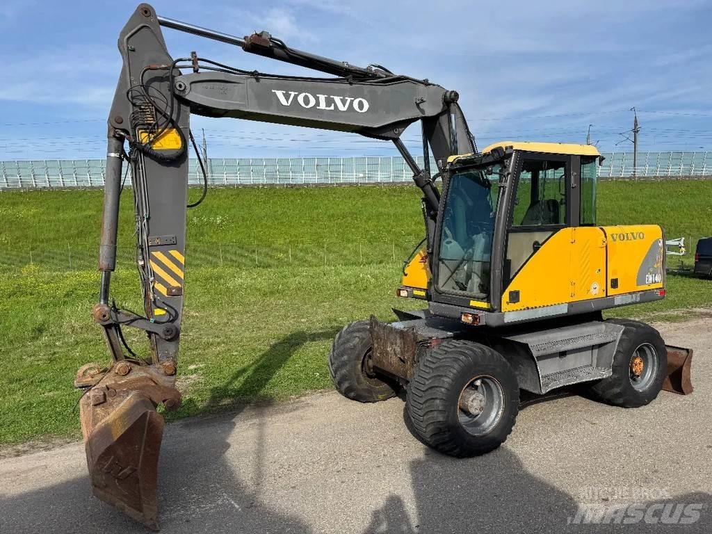 Volvo EW140 Bagri na kolesih
