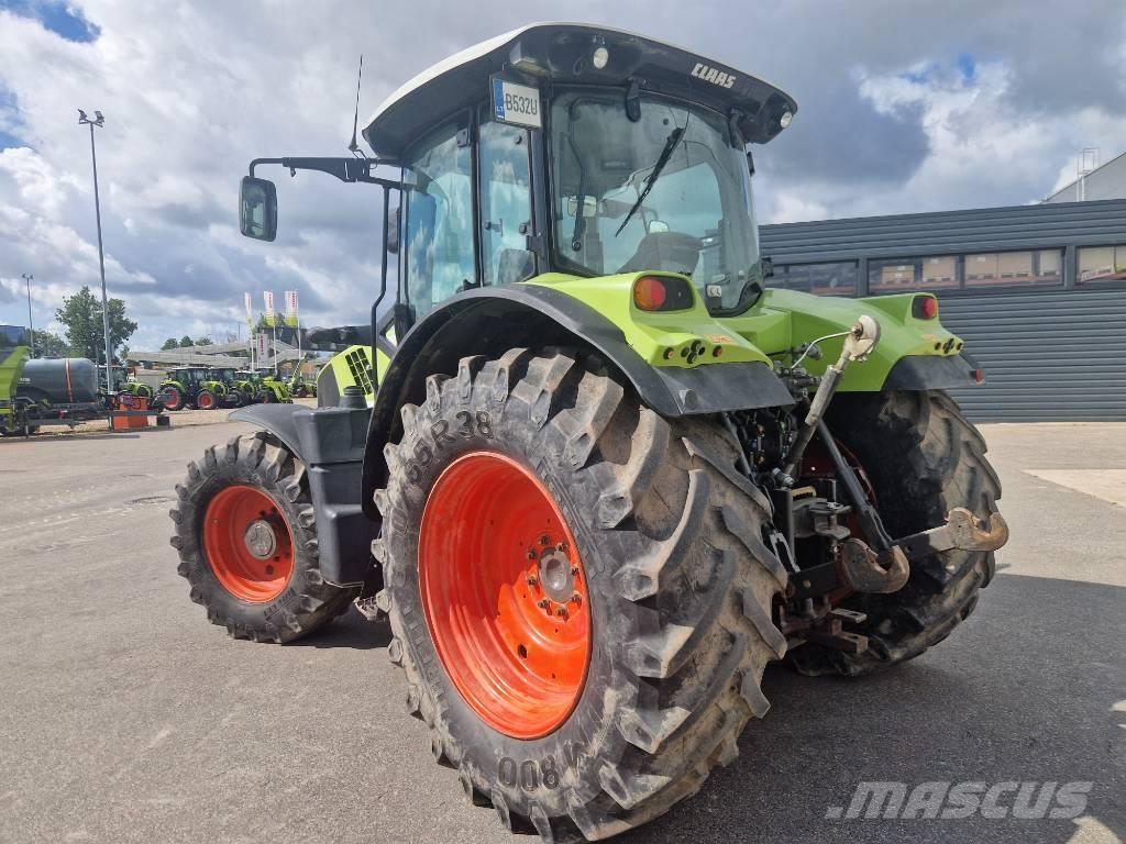 CLAAS Arion 640 CIS Traktorji