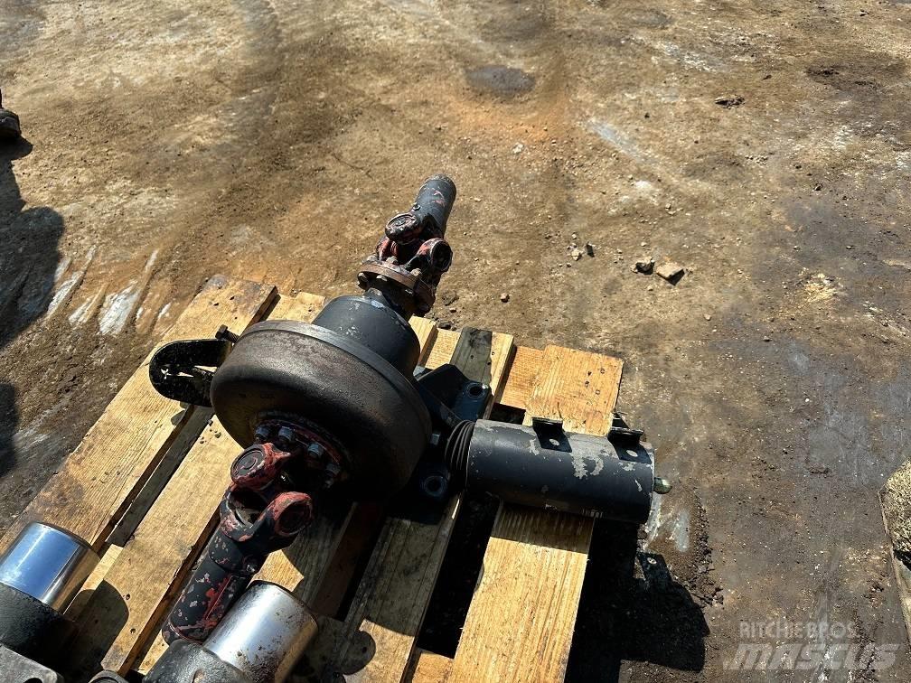 CAT 214 B FT gearbox Bagri na kolesih