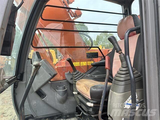 Hitachi ZX 138 Bagri goseničarji