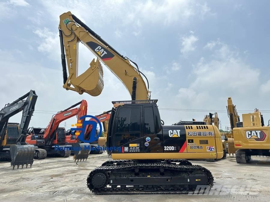 CAT 320 D2 Bagri goseničarji