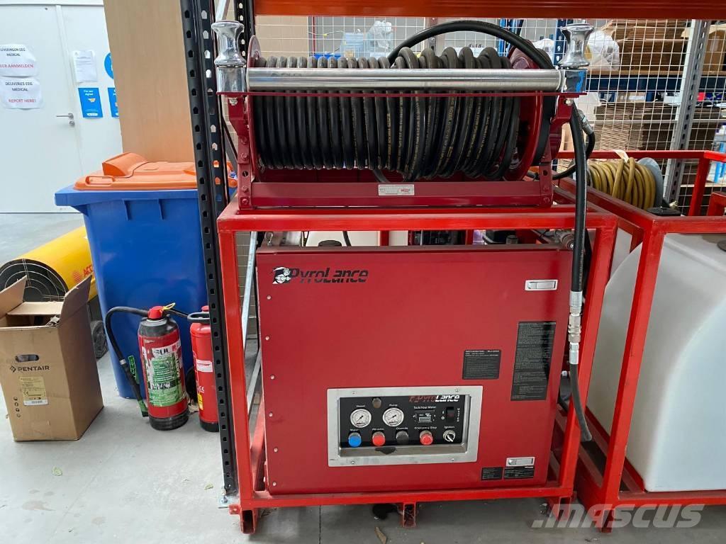  Pyrolance  UHP Gasilska vozila