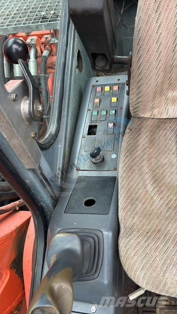 Atlas 1304 Bagri na kolesih