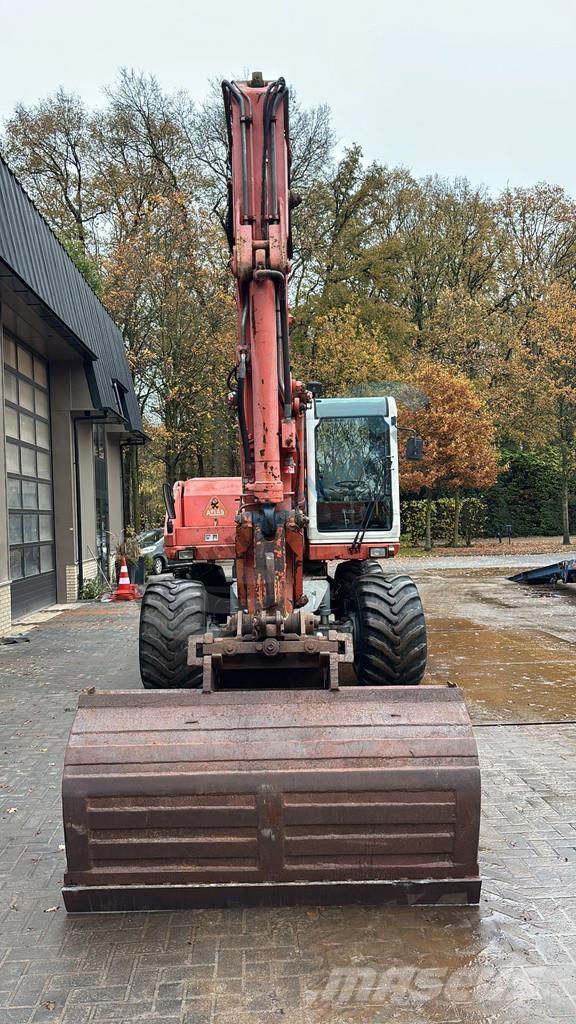 Atlas 1304 Bagri na kolesih