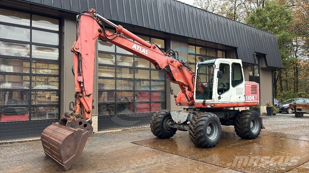 Atlas 1304 Bagri na kolesih