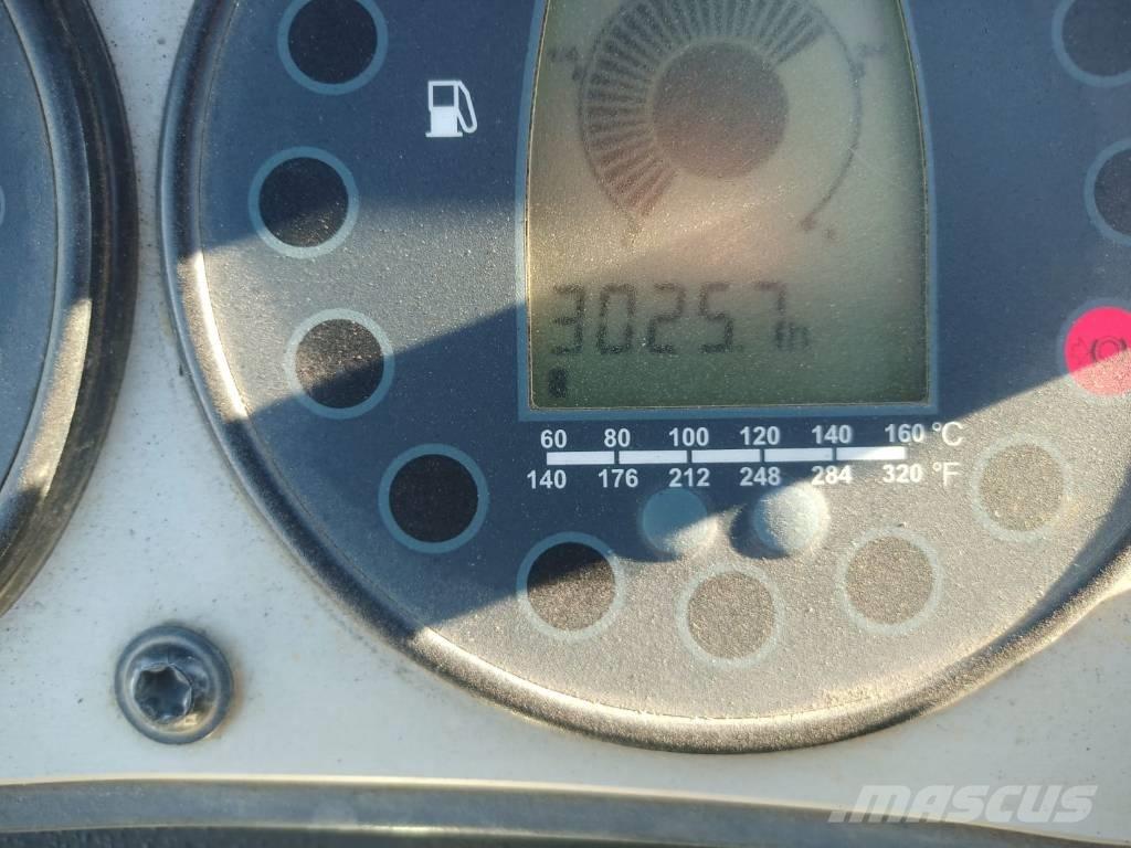 Bomag BW 100 AD-5 Dvojni valjarji