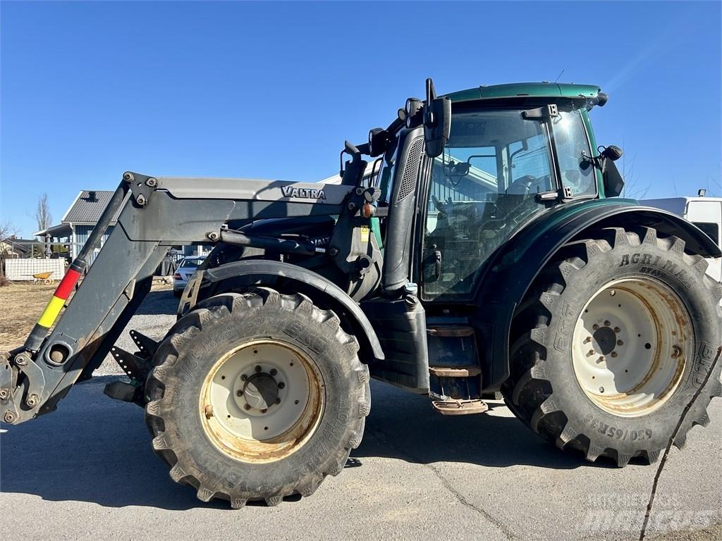 Valtra N 174 VERSU Traktorji