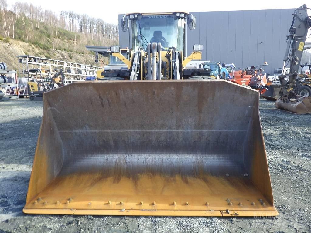 Volvo L 110 H Kolesni nakladalci