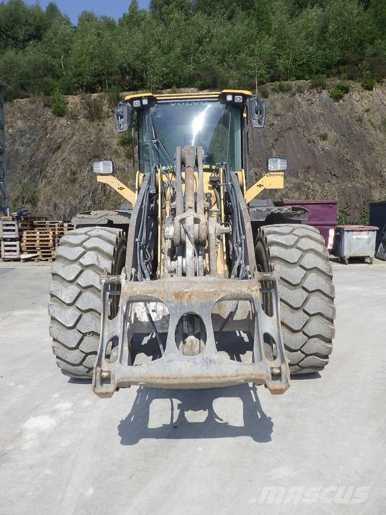 Volvo L 110 H LB Kolesni nakladalci