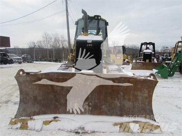 CAT D6K XL Buldožerji goseničarji