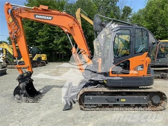 Doosan DX85R-3 Bagri goseničarji