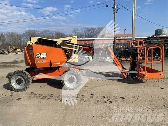 JLG 340AJ Zglobne dvižne ploščadi