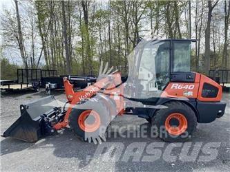 Kubota R640 Kolesni nakladalci