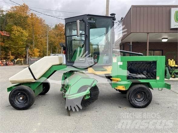  LAYMOR SM400 Cestni pometači