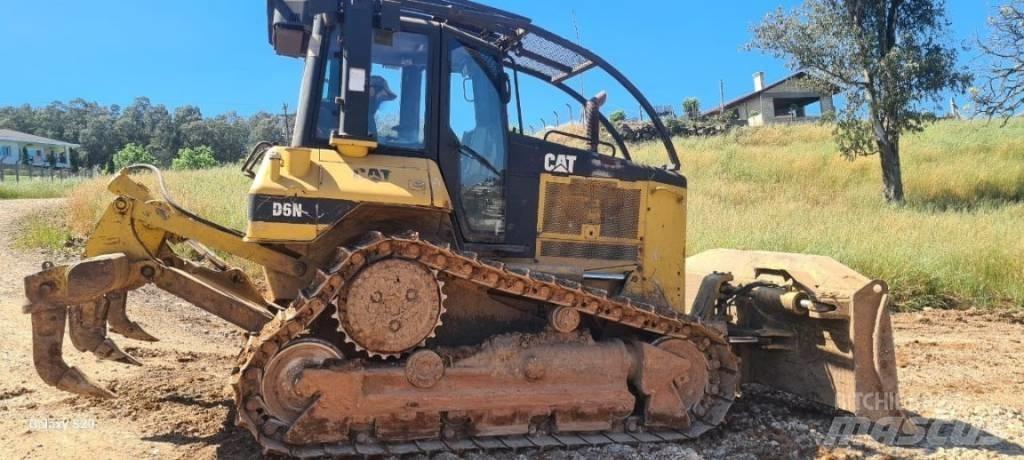 CAT D 6 N Buldožerji goseničarji