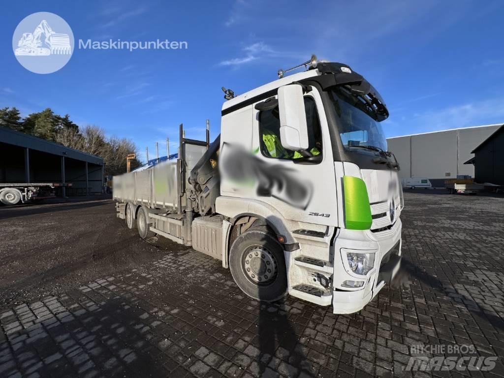 Mercedes-Benz 2543 Tovornjaki z žerjavom