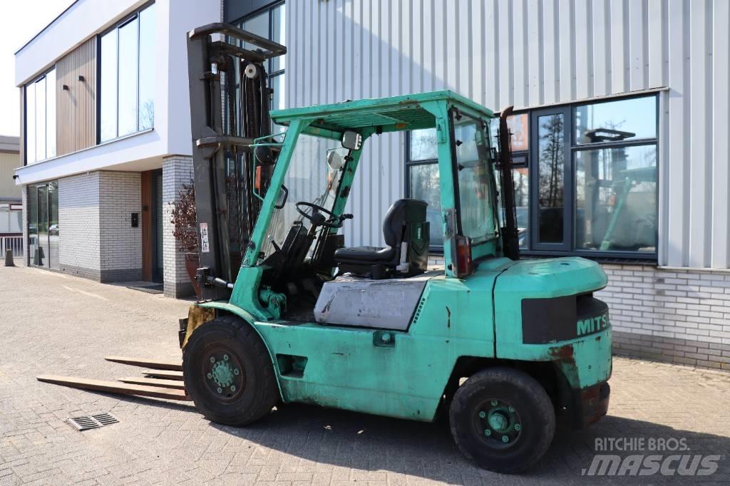 Mitsubishi FD 35 Dizelski viličarji