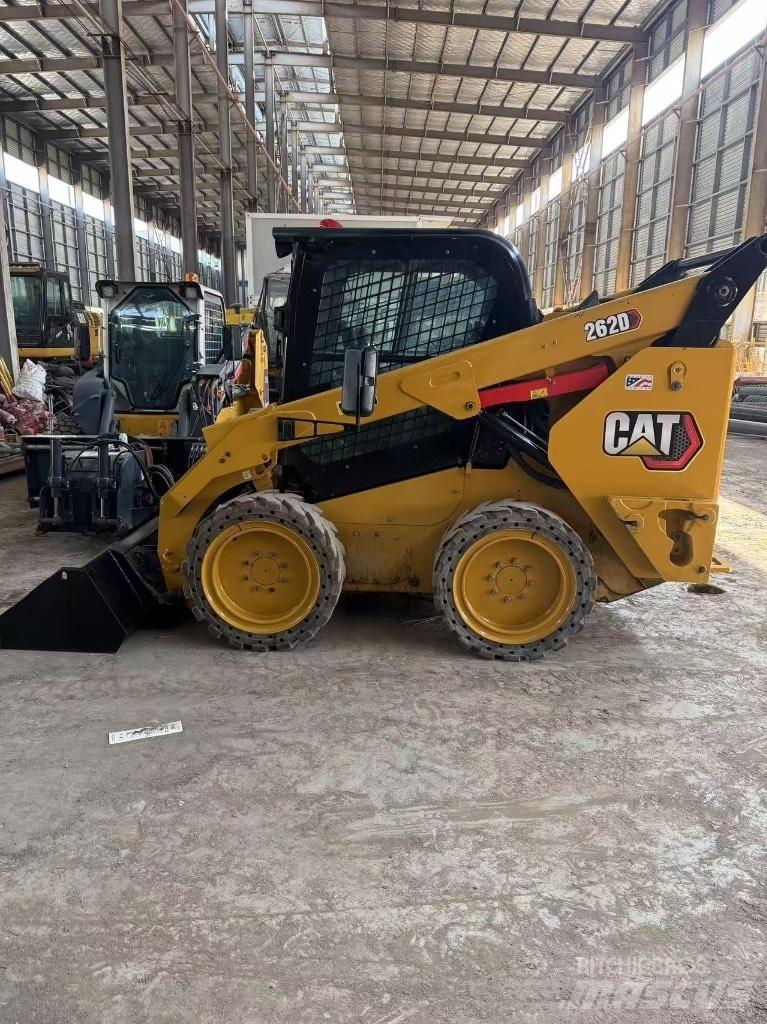 CAT 262 D Skid steer mini nakladalci