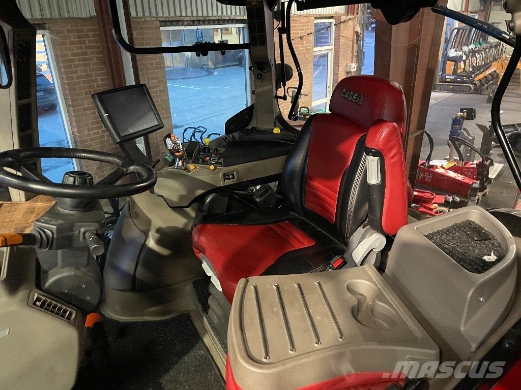Case IH Puma 240 CVX Traktorji