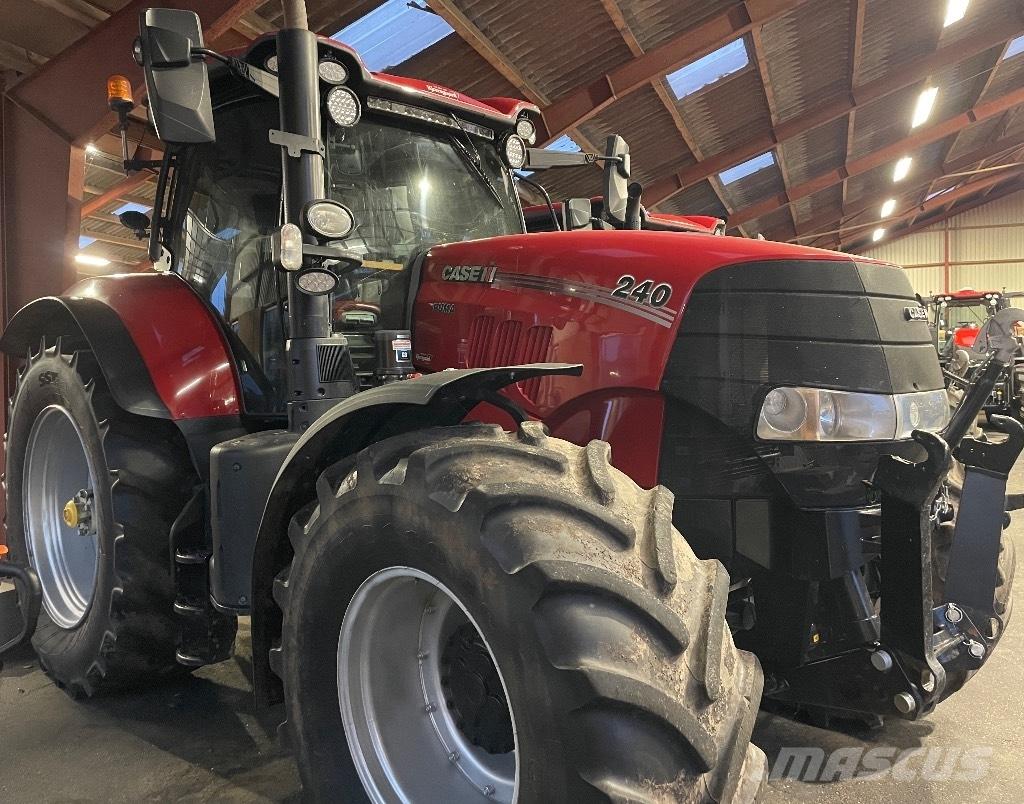 Case IH Puma 240 CVX Traktorji