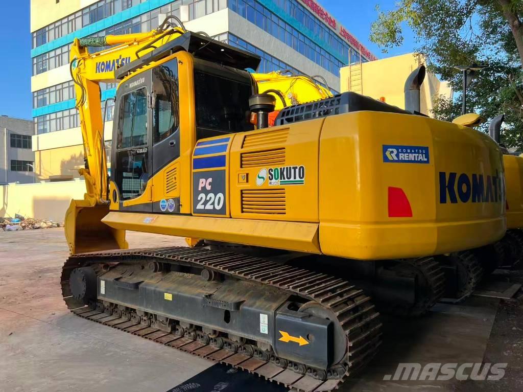 Komatsu PC220-8 Midi bagri 7t – 12t