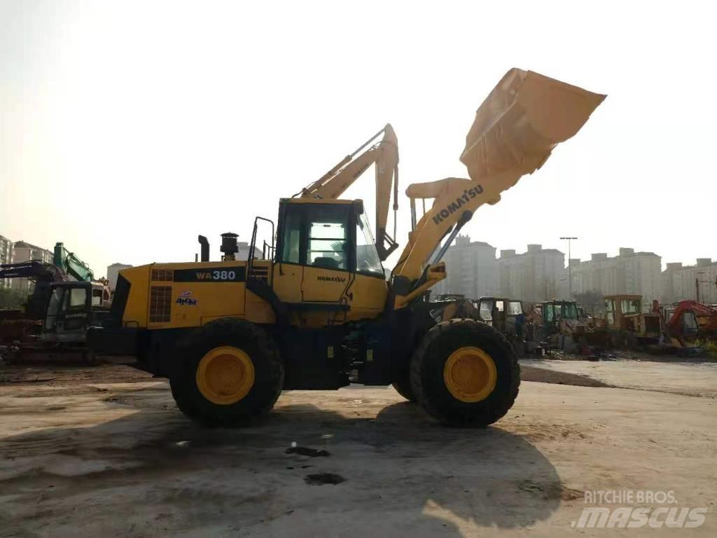 Komatsu WA 380-6 Kolesni nakladalci